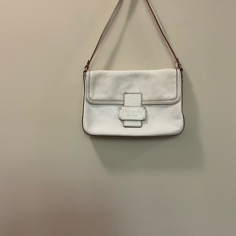 Kate Spade New York Off White Pebbled Leather Shoulder Bag